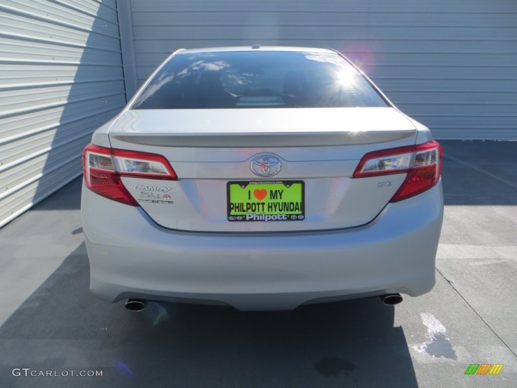 2013 Camry SE V6 - Classic Silver Metallic / Black photo #5