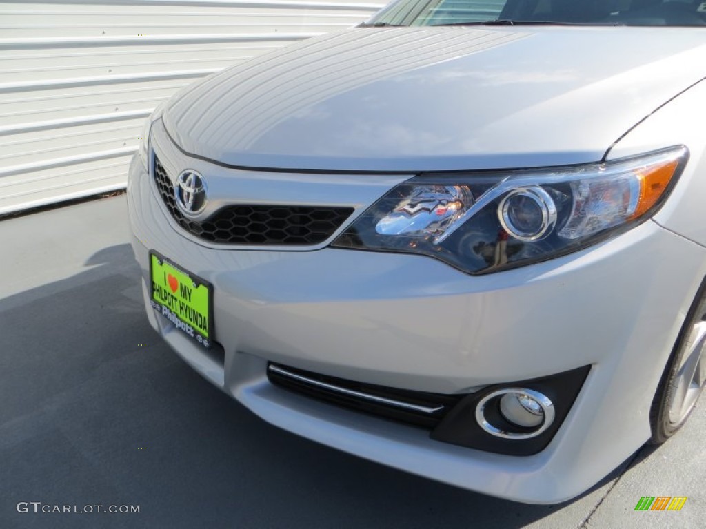 2013 Camry SE V6 - Classic Silver Metallic / Black photo #11