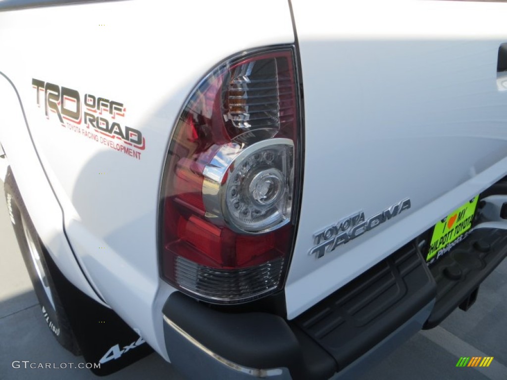 2013 Tacoma V6 TRD Double Cab 4x4 - Super White / Graphite photo #14