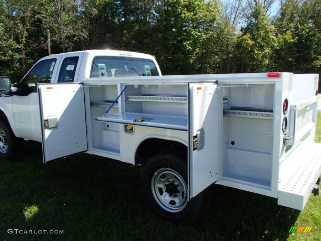 2014 F350 Super Duty XL SuperCab 4x4 Utility Truck - Oxford White / Steel photo #11