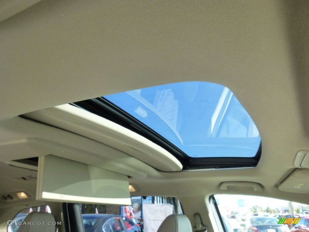 2012 Honda Odyssey Touring Elite Sunroof Photos