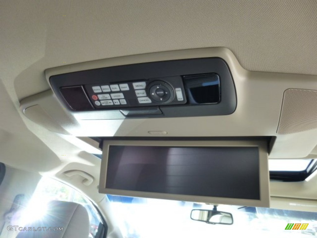 2012 Honda Odyssey Touring Elite Entertainment System Photo #86117361