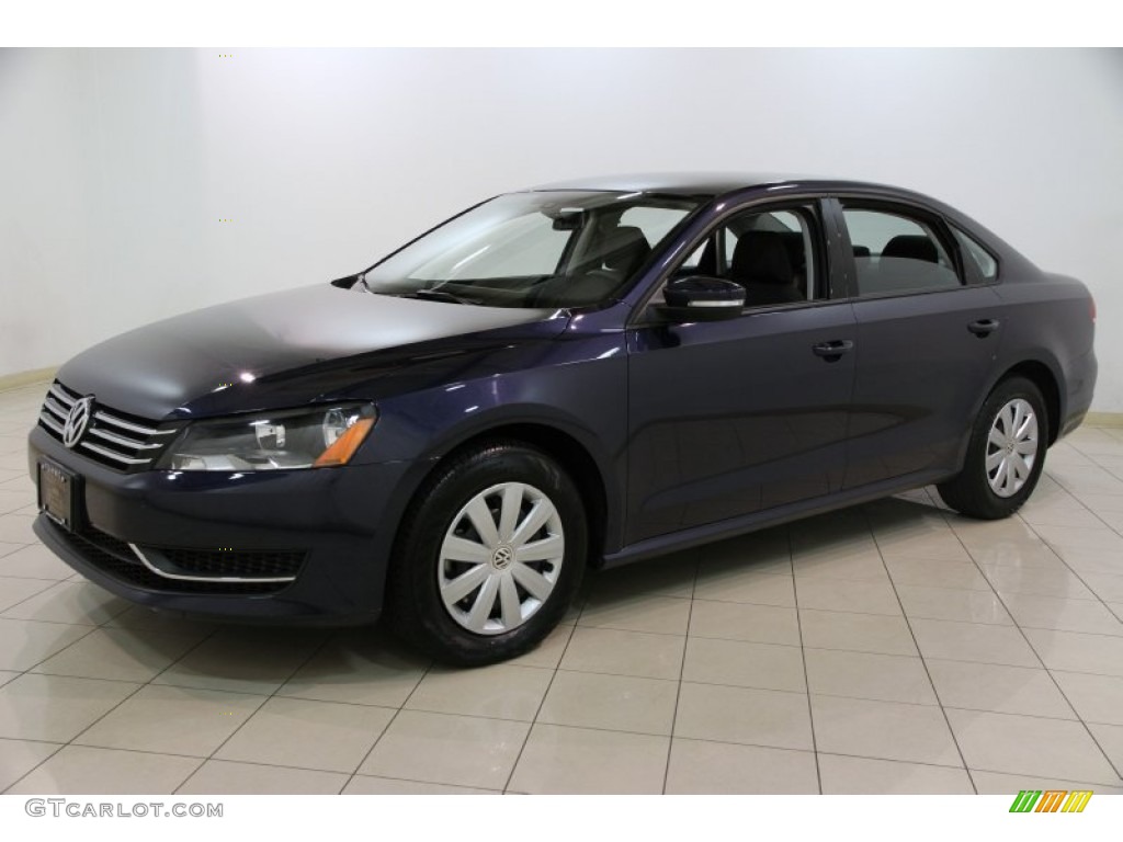 Night Blue Metallic 2013 Volkswagen Passat 2.5L S Exterior Photo #86117523