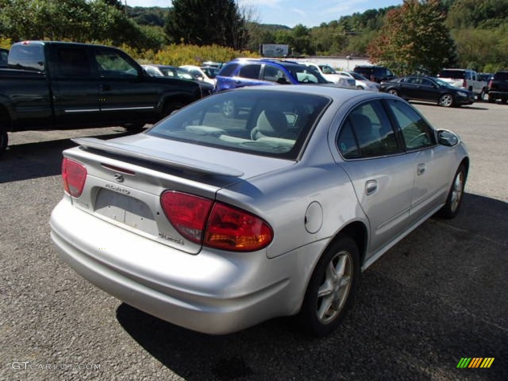 2002 Alero GL Sedan - Sterling Metallic / Pewter photo #4