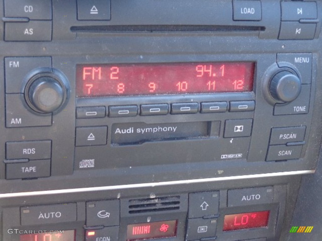 2002 Audi A4 3.0 Sedan Audio System Photo #86121126