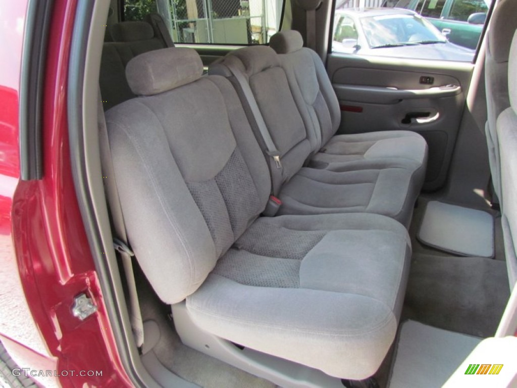 2004 Suburban 1500 4x4 - Sport Red Metallic / Gray/Dark Charcoal photo #16