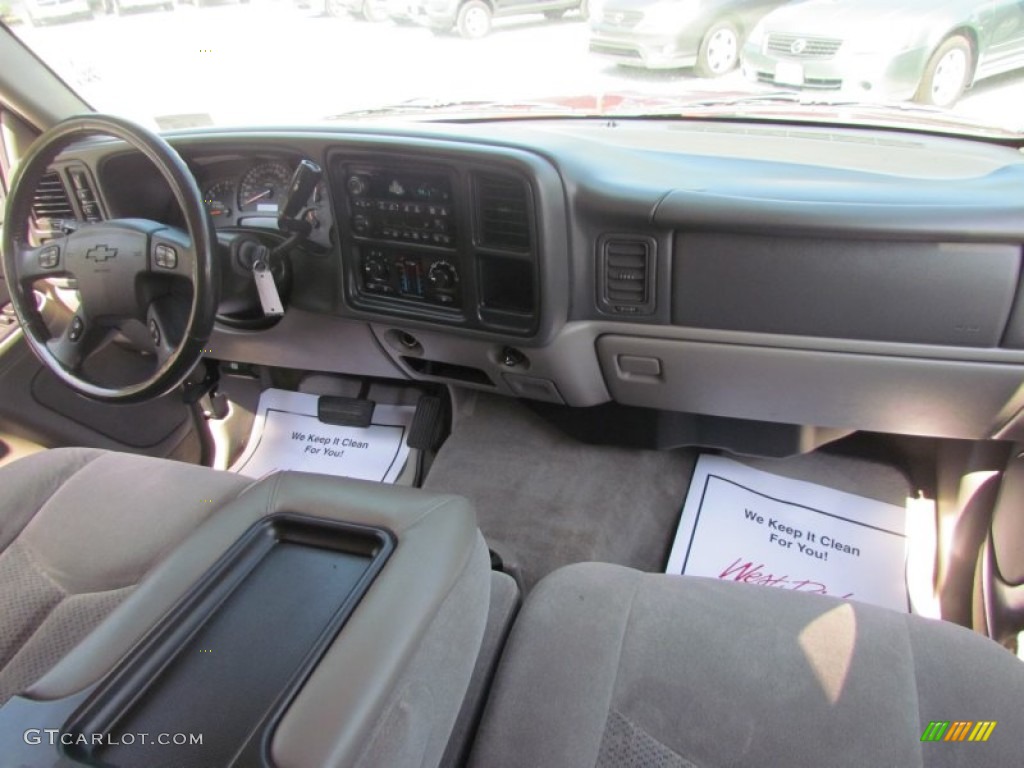2004 Suburban 1500 4x4 - Sport Red Metallic / Gray/Dark Charcoal photo #17