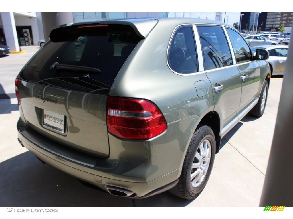 2009 Cayenne Tiptronic - Olive Green Metallic / Havanna/Sand Beige photo #9