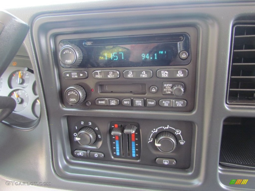 2004 Suburban 1500 4x4 - Sport Red Metallic / Gray/Dark Charcoal photo #26