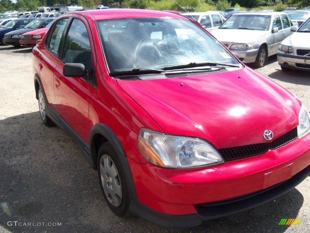 2000 ECHO Sedan - Absolutely Red / Warm Gray photo #3