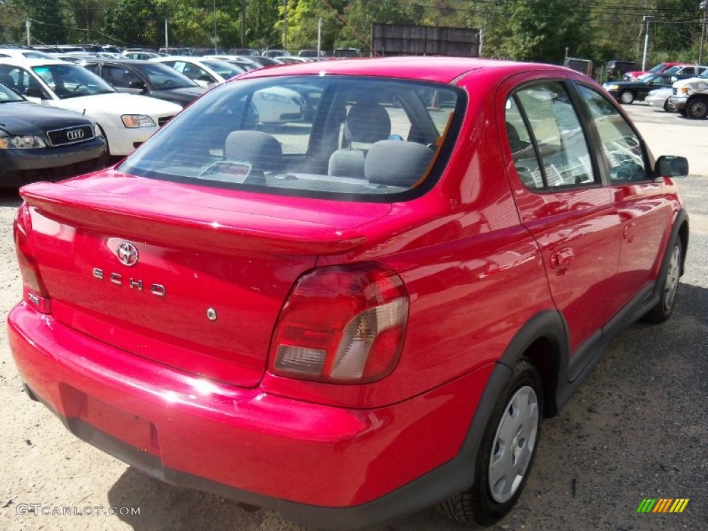2000 ECHO Sedan - Absolutely Red / Warm Gray photo #8
