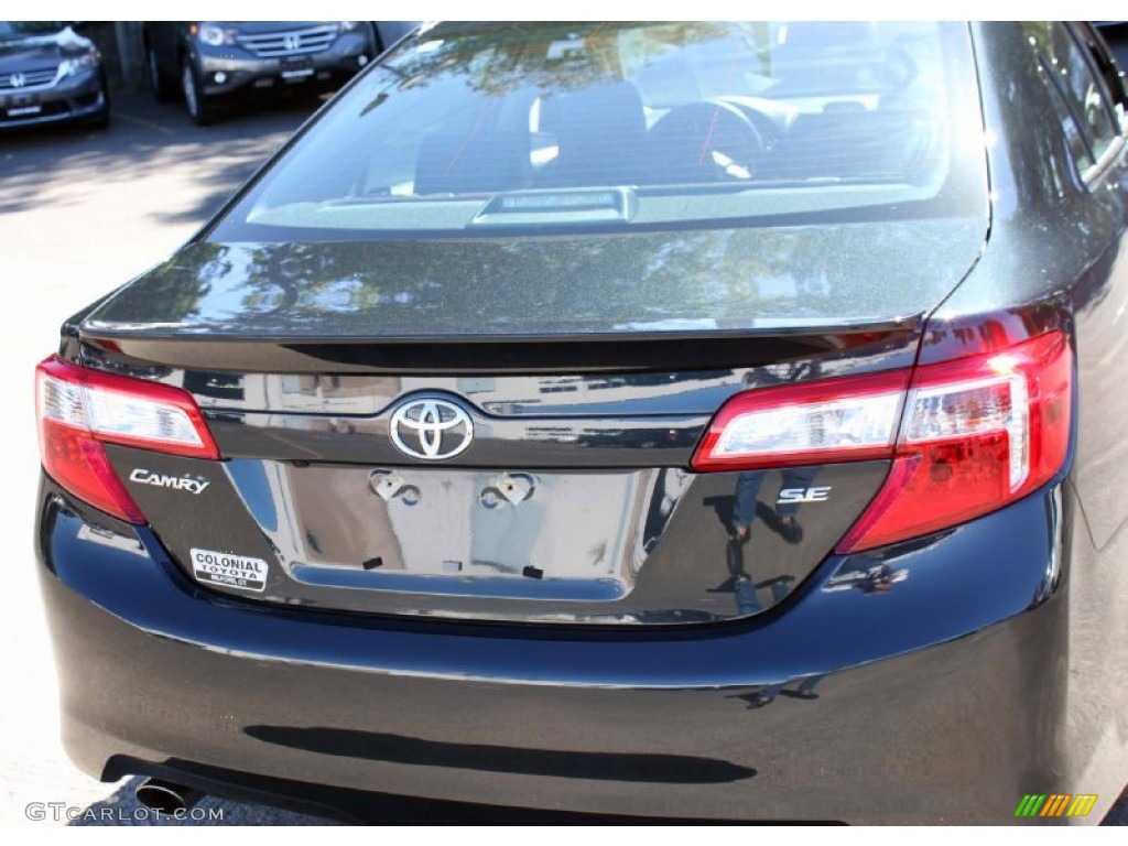 2013 Camry SE V6 - Cosmic Gray Metallic / Black/Ash photo #7