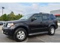 Super Black - Pathfinder SE 4x4 Photo No. 6