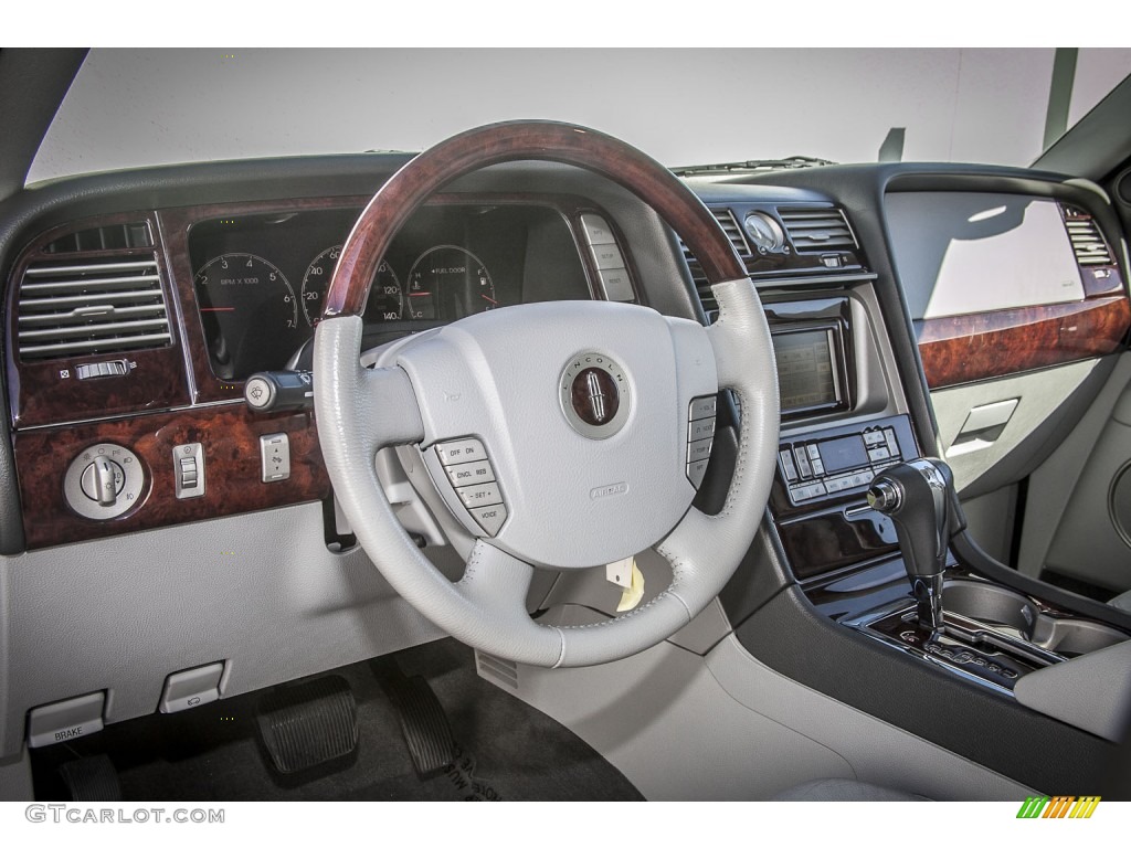 2006 Lincoln Navigator Luxury Dashboard Photos