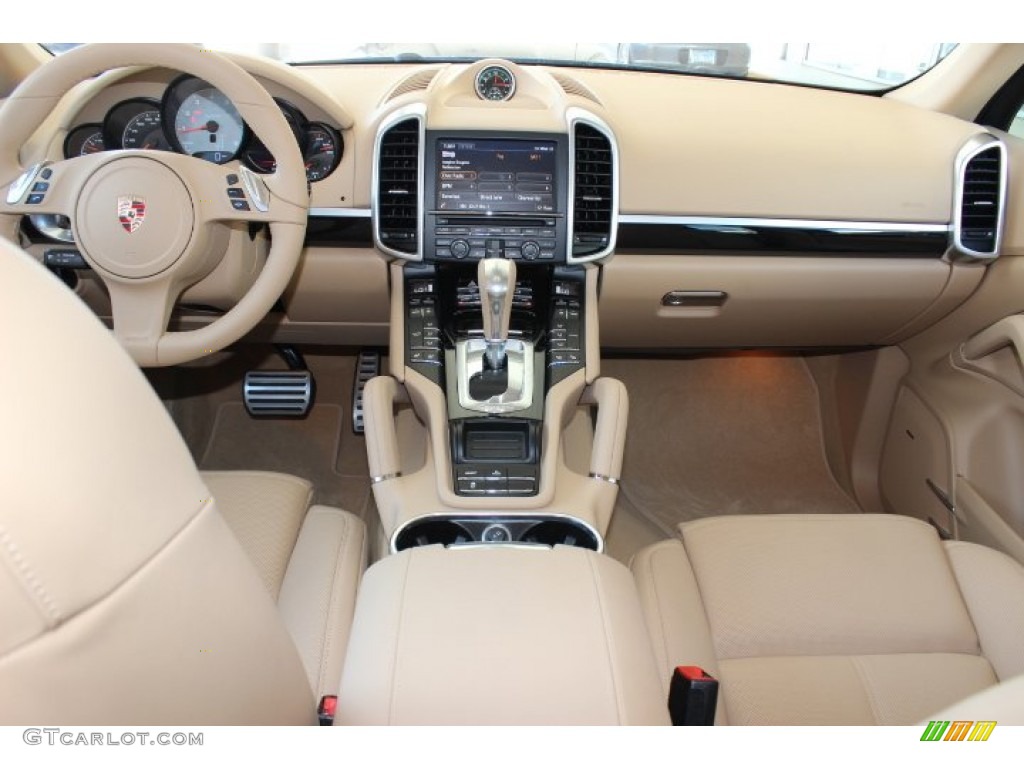 2014 Porsche Cayenne S Hybrid Luxor Beige Dashboard Photo #86128263
