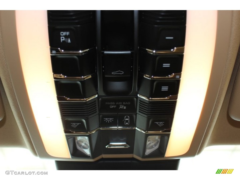 2014 Porsche Panamera S Controls Photo #86128860