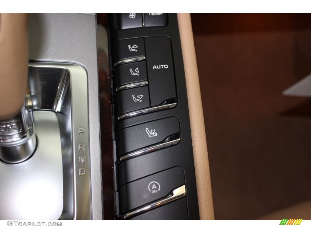 2014 Porsche Panamera S Controls Photo #86129001