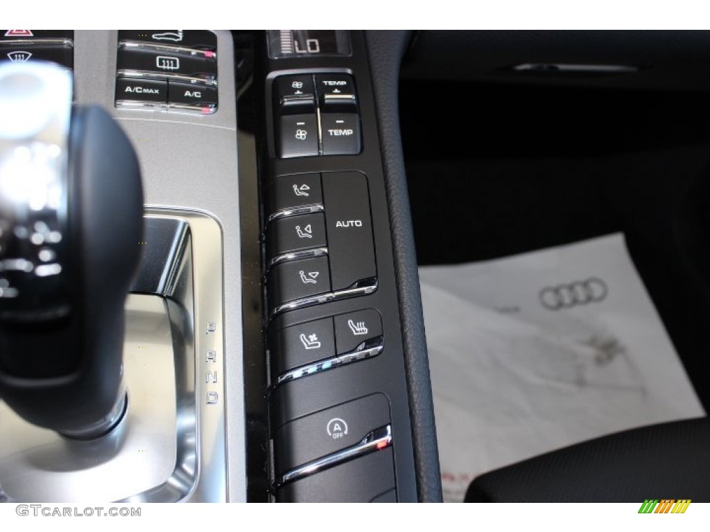 2014 Porsche Panamera 4 Controls Photo #86129931