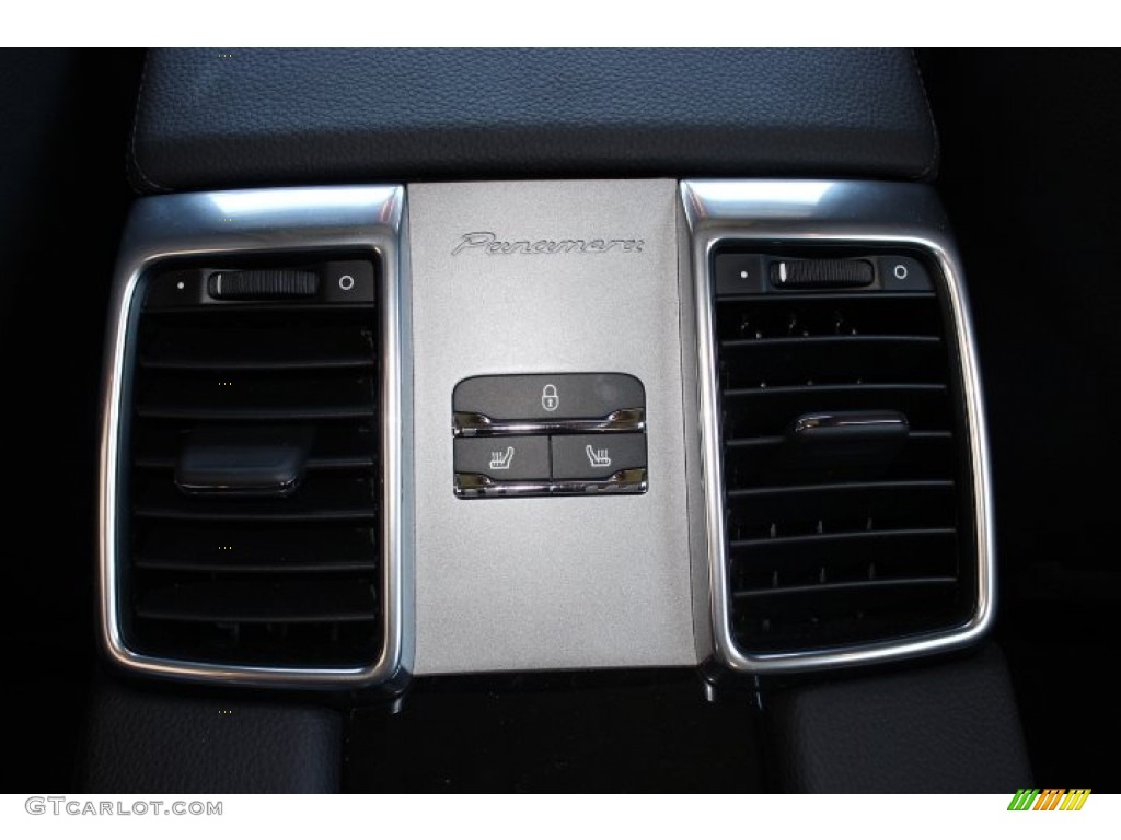 2014 Porsche Panamera 4 Controls Photo #86130051