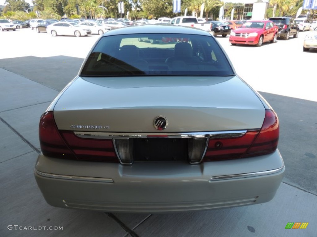 2004 Grand Marquis GS - Arizona Beige Metallic / Medium Parchment photo #3