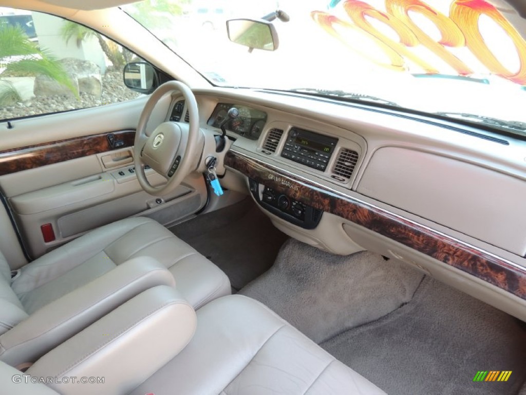 2004 Grand Marquis GS - Arizona Beige Metallic / Medium Parchment photo #6