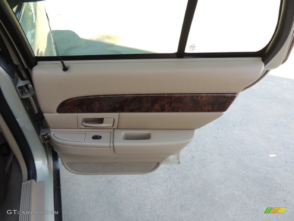 2004 Grand Marquis GS - Arizona Beige Metallic / Medium Parchment photo #9