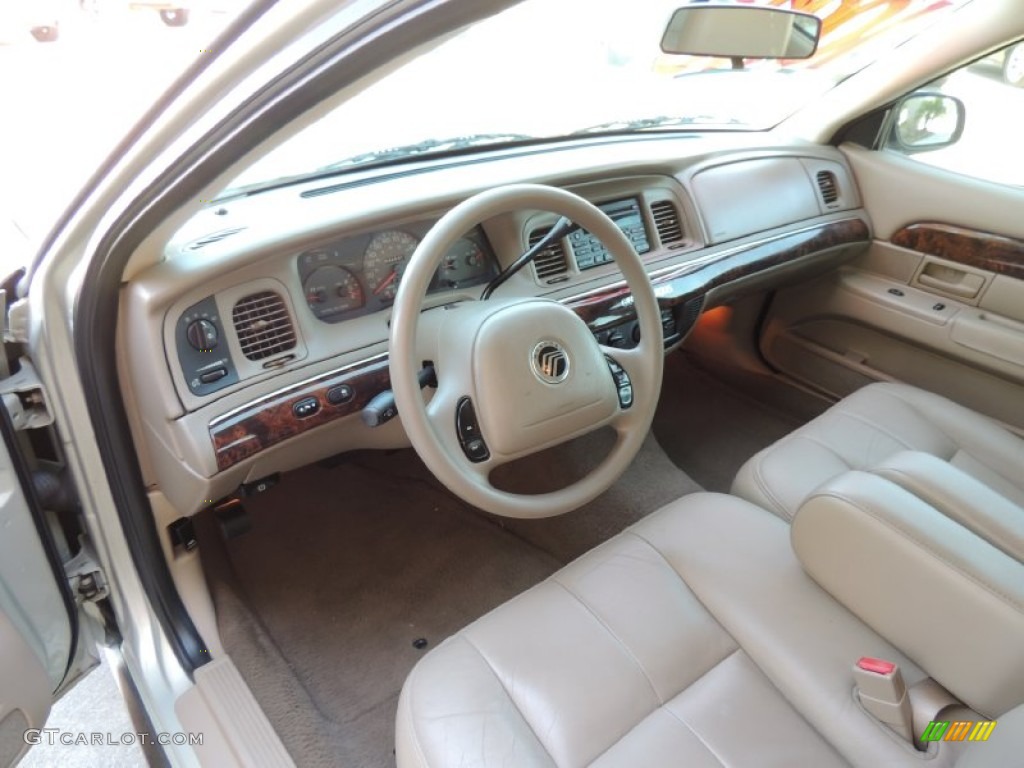 2004 Grand Marquis GS - Arizona Beige Metallic / Medium Parchment photo #12