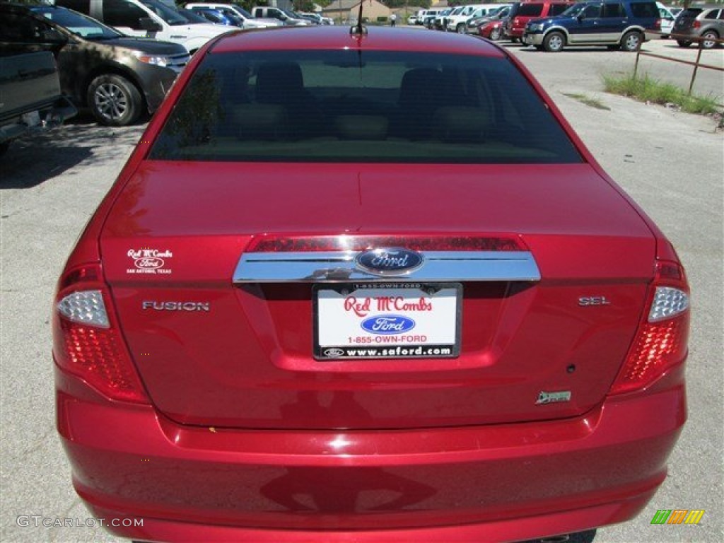 2010 Fusion SEL V6 - Sangria Red Metallic / Medium Light Stone photo #5