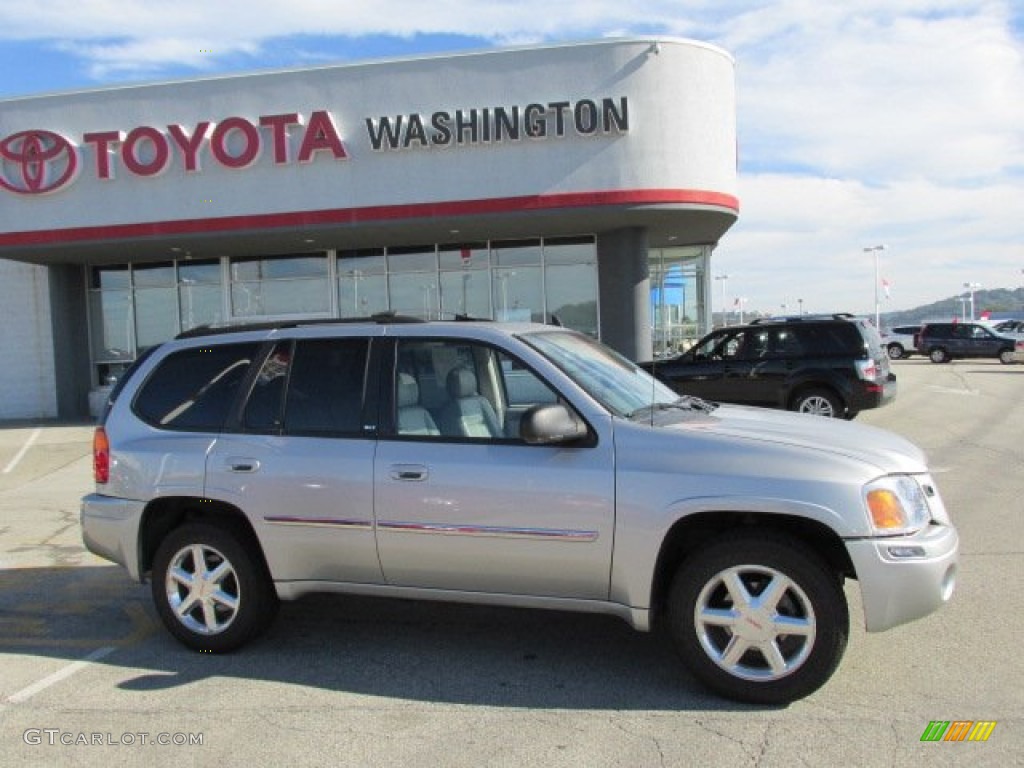 2008 Envoy SLT 4x4 - Silver Mist Metallic / Light Gray photo #2