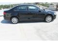 Black - Jetta SE Sedan Photo No. 11