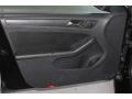 Black - Jetta SE Sedan Photo No. 13