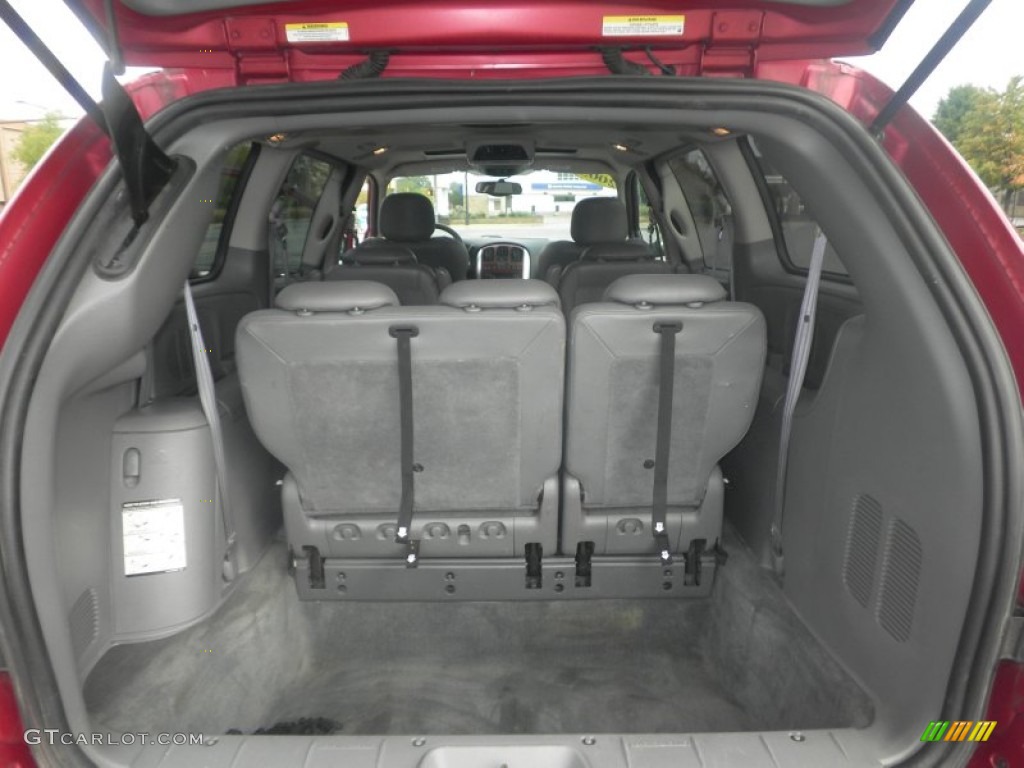 2005 Chrysler Town & Country Limited Trunk Photos
