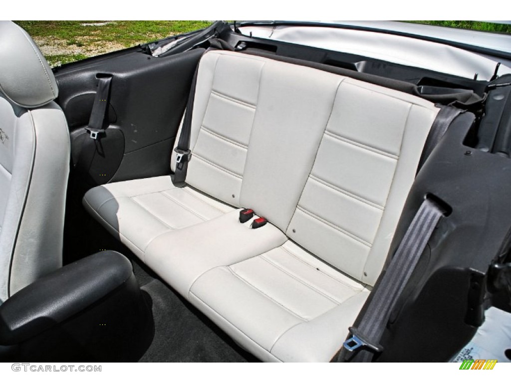 2004 Ford Mustang V6 Convertible Rear Seat Photo #86142390