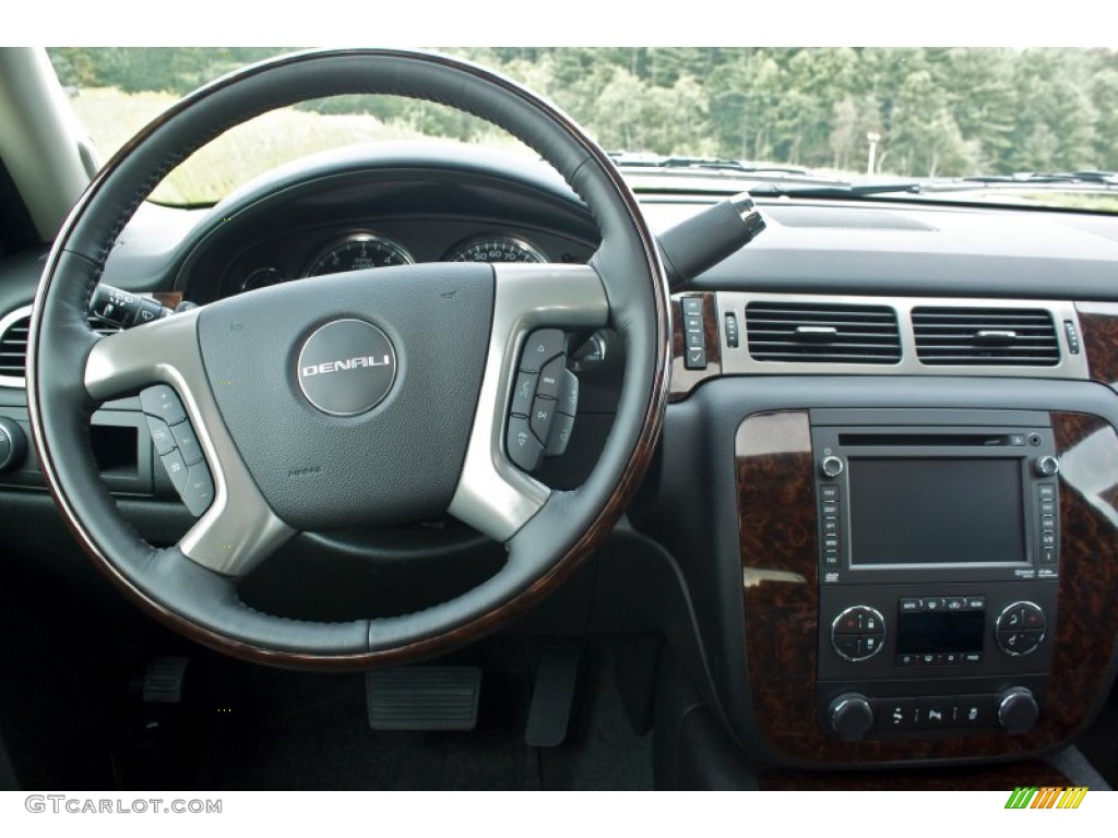 2014 GMC Yukon Denali AWD Ebony Dashboard Photo #86143497