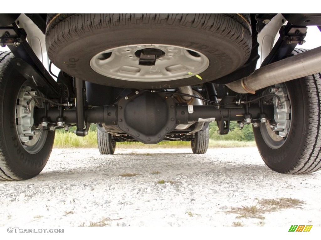 2014 GMC Sierra 2500HD Regular Cab 4x4 Undercarriage Photos