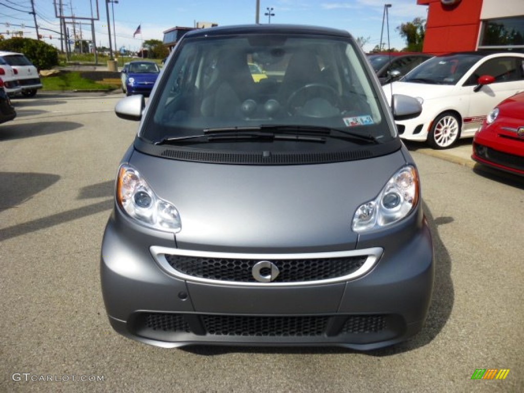 2013 fortwo passion coupe - Grey Matte / Design Black photo #2