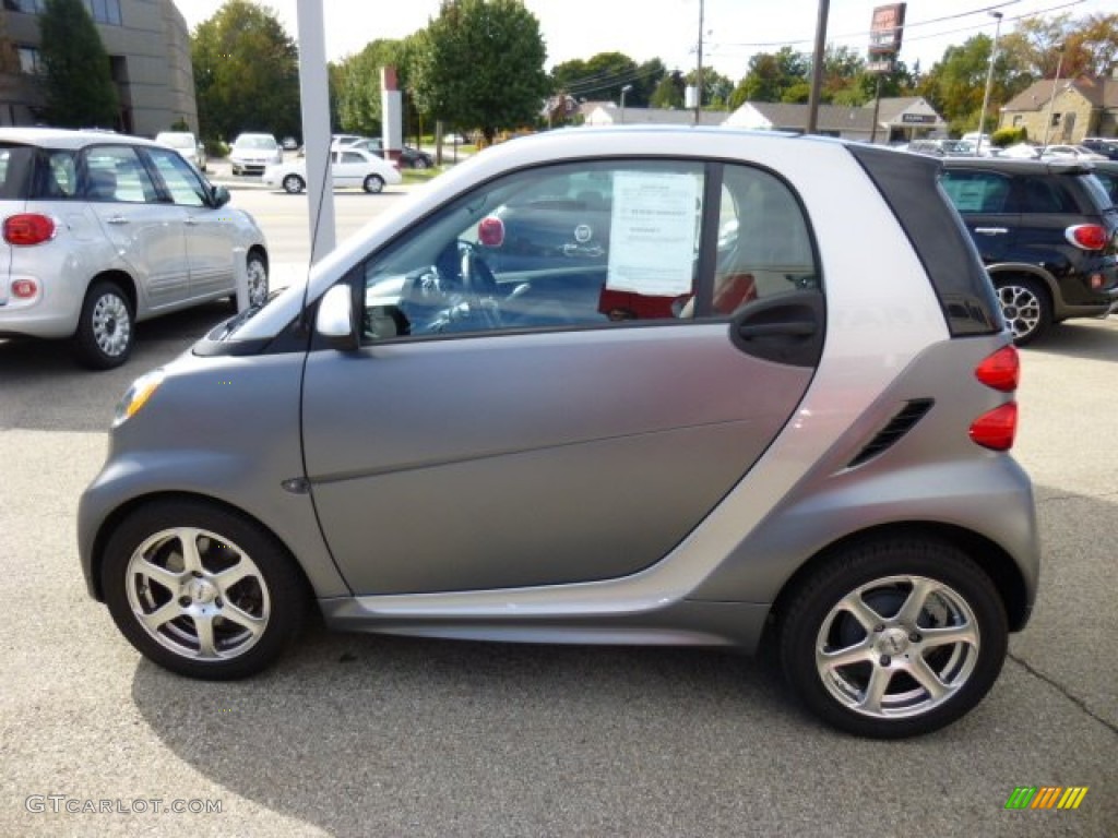 Grey Matte 2013 Smart fortwo passion coupe Exterior Photo #86144189
