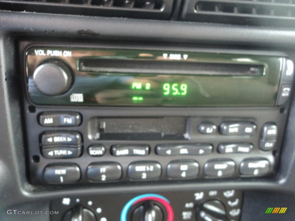 2002 Ranger XLT SuperCab - Harvest Gold Metallic / Medium Prairie Tan photo #15