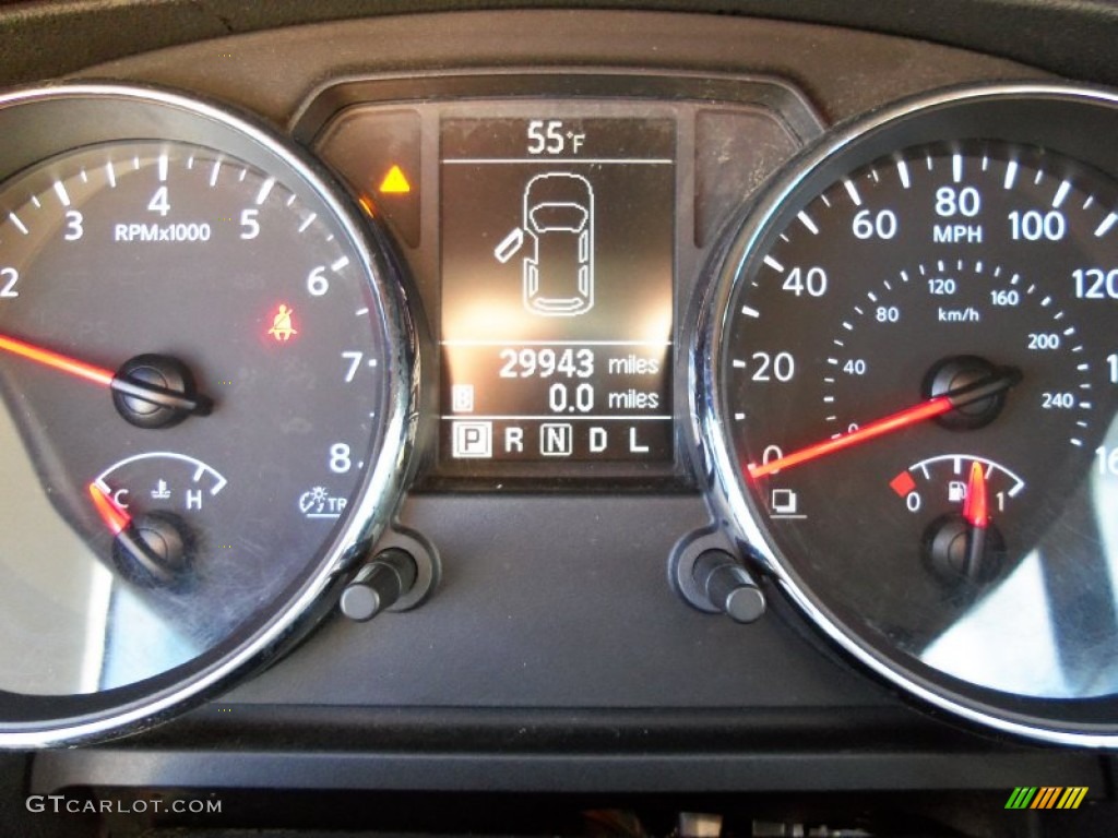 2011 Rogue S AWD - Cayenne Red / Black photo #19