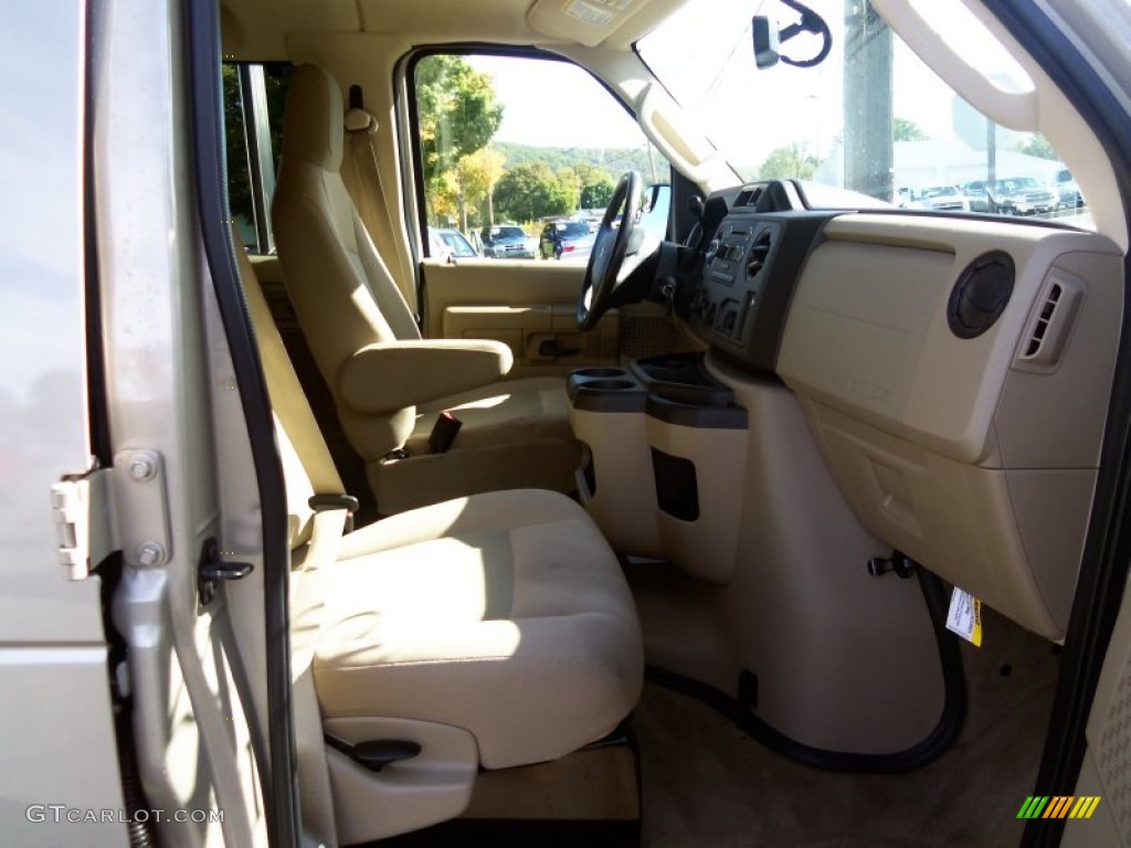 2013 E Series Van E350 XLT Passenger - Pueblo Gold Metallic / Medium Pebble photo #14