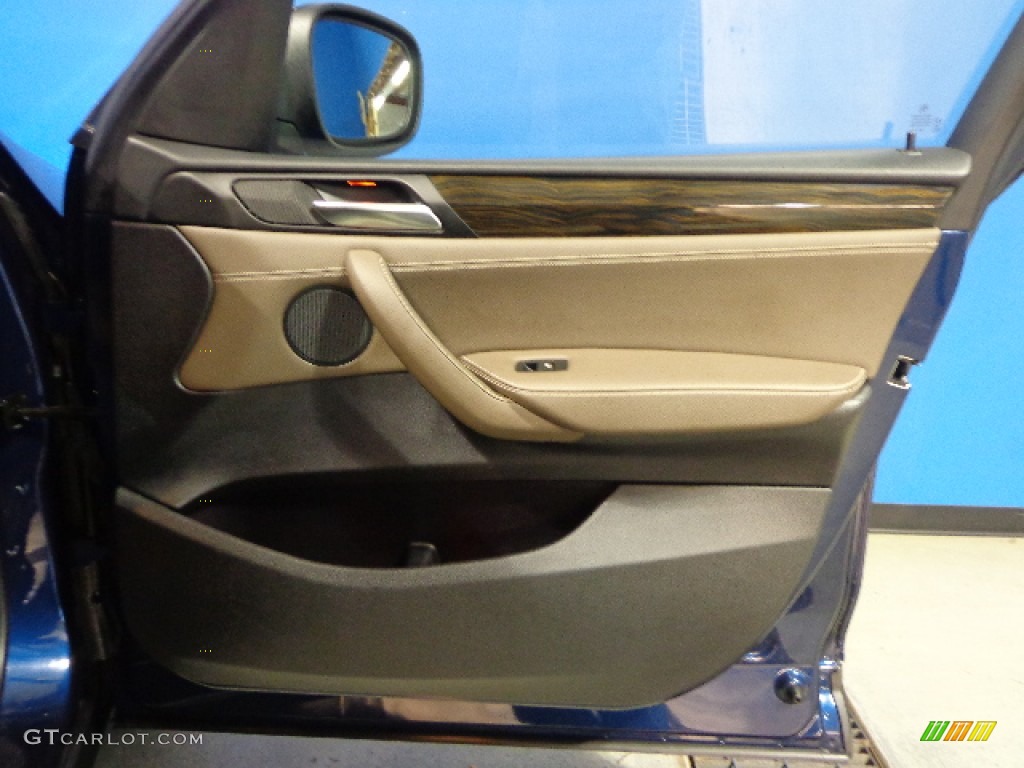 2011 BMW X3 xDrive 35i Door Panel Photos