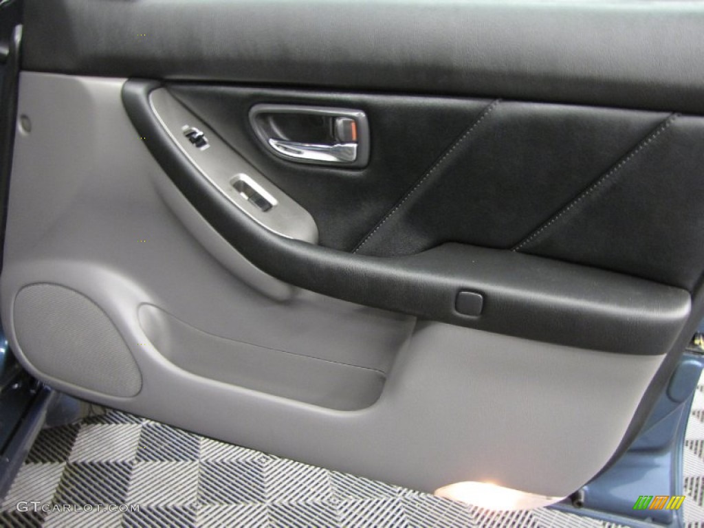 2006 Subaru Baja Turbo Gray Door Panel Photo #86150232