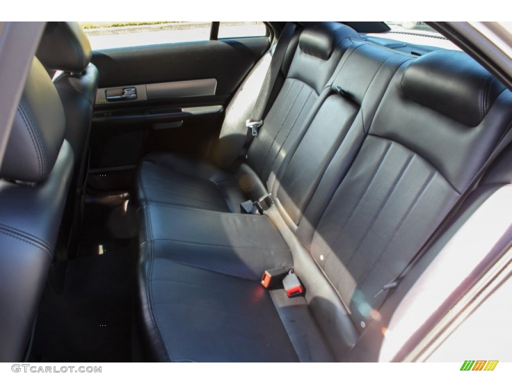 2006 Lincoln LS V8 Rear Seat Photos