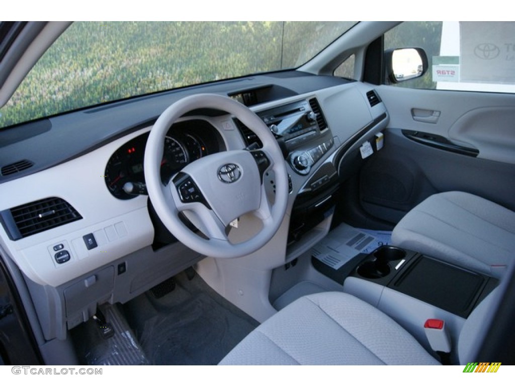 Light Gray Interior 2014 Toyota Sienna LE AWD Photo #86151933