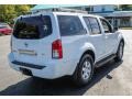 Avalanche White - Pathfinder SE 4x4 Photo No. 6