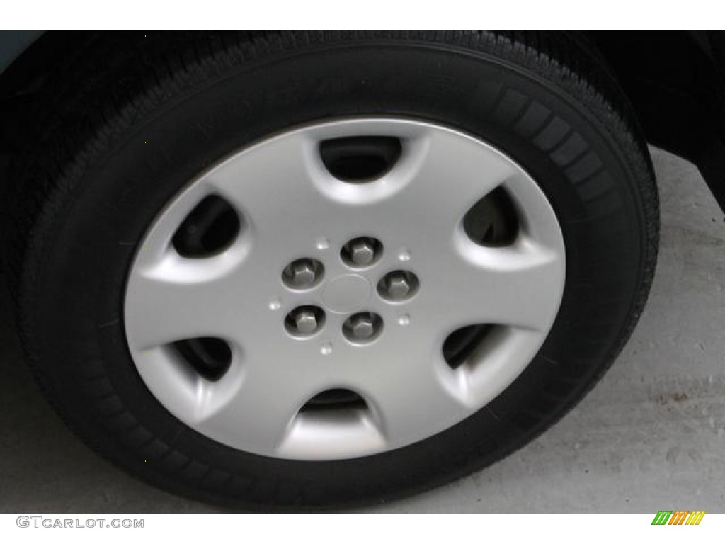 2003 Chrysler PT Cruiser Standard PT Cruiser Model Wheel Photo #86153508