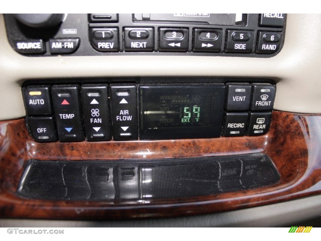 1998 Buick Park Avenue Standard Park Avenue Model Controls Photo #86154432