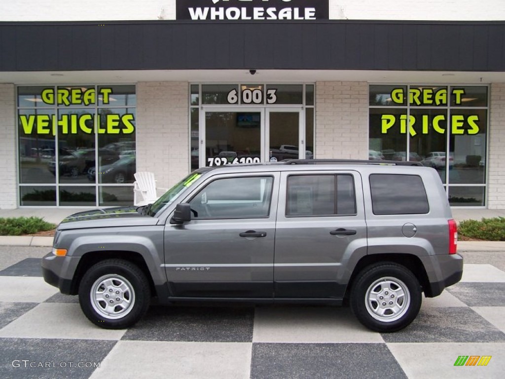 Mineral Gray Metallic Jeep Patriot