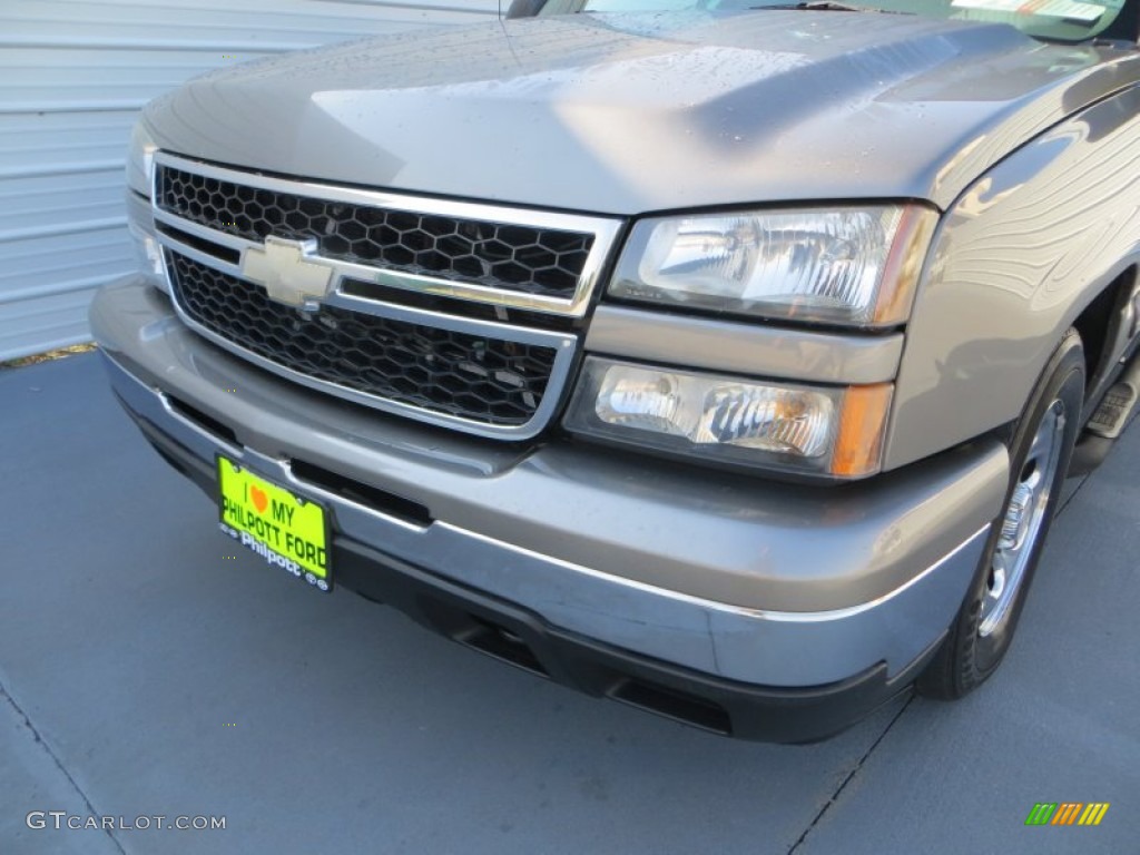 2006 Silverado 1500 LS Crew Cab - Graystone Metallic / Dark Charcoal photo #10