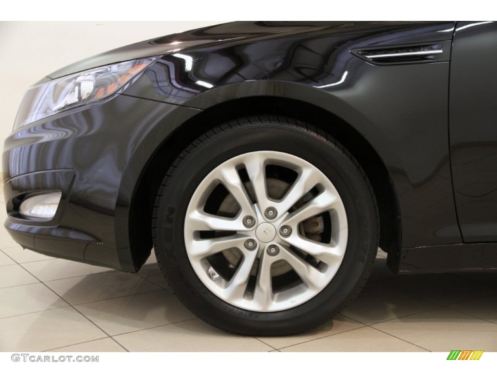 2013 Kia Optima LX Wheel Photos